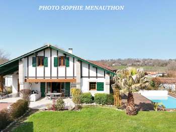 Maison 6 pièces 185 m² · à Mouguerre · 185 m² · 895 000 €
