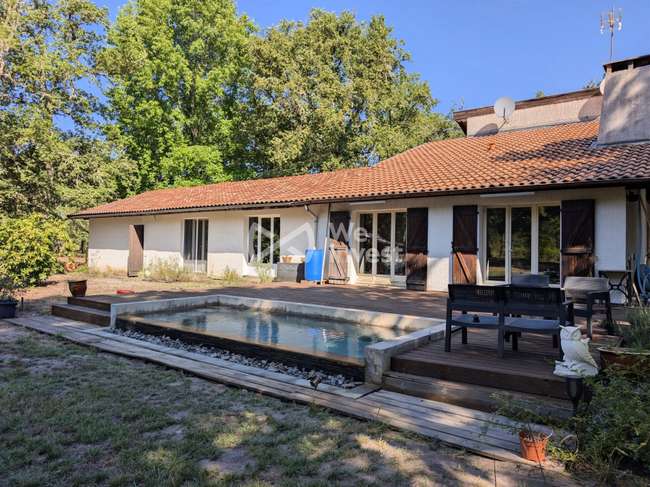 Maison 9 pièces 216 m² · à Moustey · 216 m² · 555 000 €