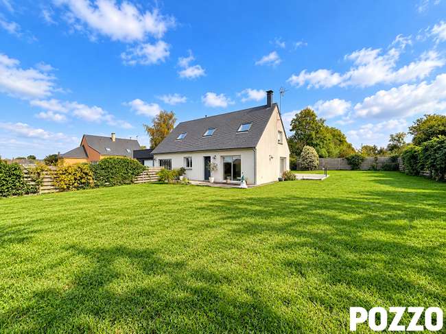 Maison 6 pièces 130 m² · à Muneville-sur-Mer · 130 m² · 372 500 €