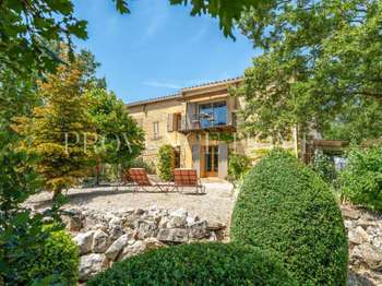 Vente maison 11 pièces Murs 84
