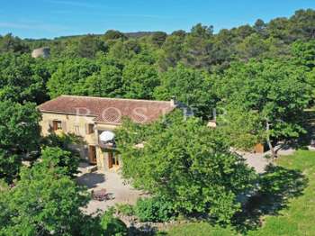 Vente maison 12 pièces Murs 84