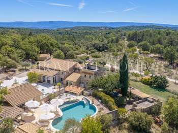 Vente maison 8 pièces Murs 84