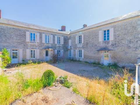 Vente maison 8 pièces Nalliers 85