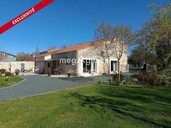 Vente maison 9 pièces Nalliers 85