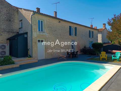 Vente maison 11 pièces Nalliers 85