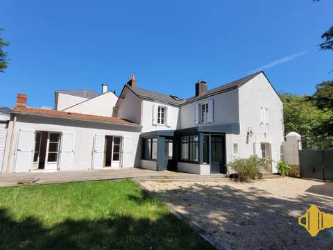 Vente maison 8 pièces Nantes 44