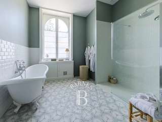 Vente maison 12 pièces