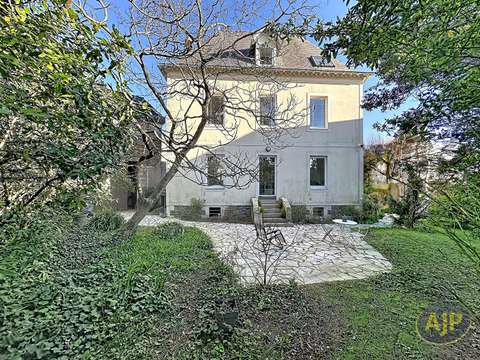 Vente maison 9 pièces Nantes Saint-Donatien 44