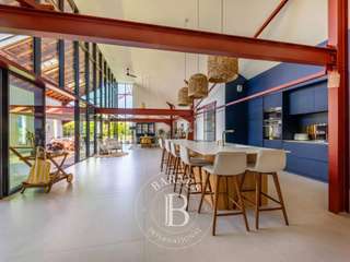 Vente maison 13 pièces