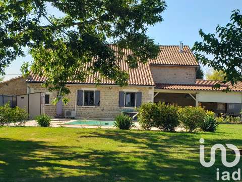 Vente maison 10 pièces Nanteuil-en-Vallée 16
