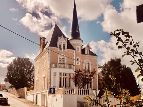 Vente maison 9 pièces Néris-les-Bains 03