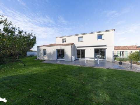 Vente maison 7 pièces Nesmy 85