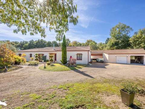 Vente maison 7 pièces Nesmy 85