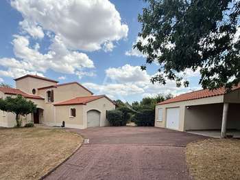 Vente maison 7 pièces Nesmy 85