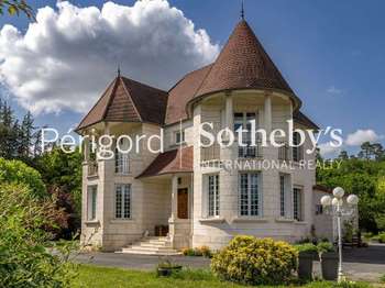 Vente maison 8 pièces Neuvic 24
