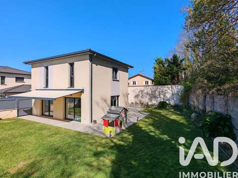 Vente maison 5 pièces Neuville-sur-Saône 69