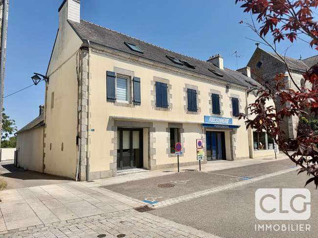 Maison 10 pièces 234 m² · à Névez · 234 m² · 470 250 €