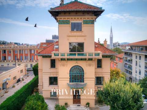 Vente maison 11 pièces Nice 06