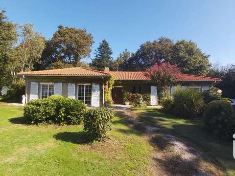 Vente maison 7 pièces Nieul-le-Dolent 85