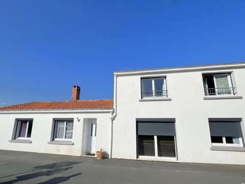 Vente maison 8 pièces Nieul-le-Dolent 85