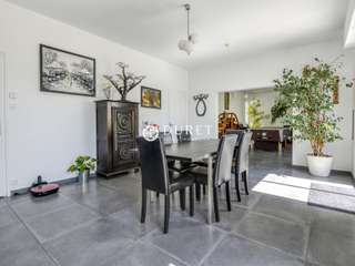Vente maison 11 pièces