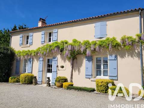 Vente maison 9 pièces Nieul-sur-l'Autise 85