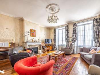 Vente maison 9 pièces