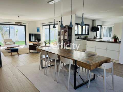 Vente maison 8 pièces