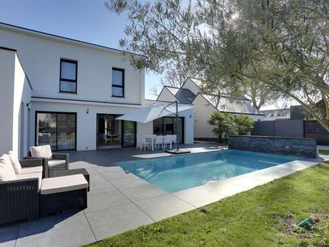 Vente maison 8 pièces Noyal-Châtillon-sur-Seiche 35