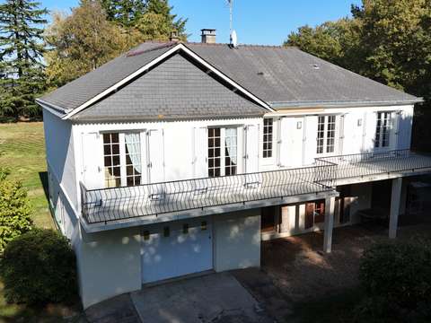 Vente maison 9 pièces Noyant-la-Gravoyère 49