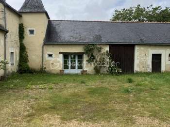 Maison 6 pièces 200 m² · à Noyant-Villages · 200 m² · 239 000 €