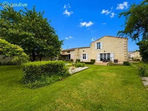 Maison 6 pièces 190 m² · à Nuaillé-d'Aunis · 190 m² · 367 500 €