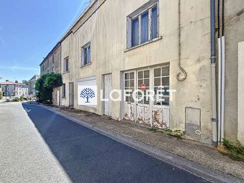 Vente maison 5 pièces Nueil-les-Aubiers 79