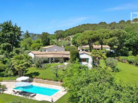 Vente maison 9 pièces Opio 06