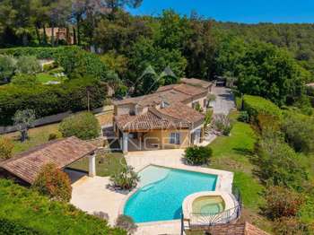 Vente maison 8 pièces Opio 06