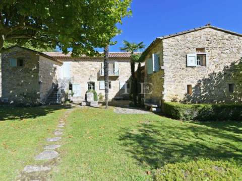 Vente maison 8 pièces Oppède 84