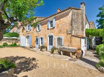 Maison 6 pièces 270 m² · à Paradou · 270 m² · 1 450 000 €