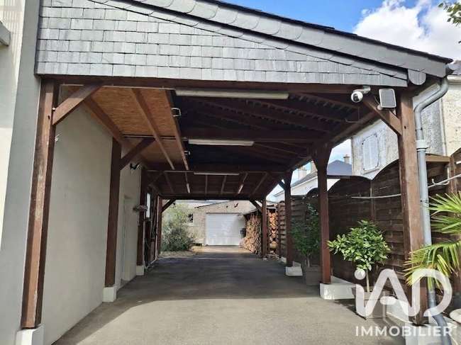 Maison 5 pièces 162 m² · à Parçay-Meslay · 162 m² · 379 000 €
