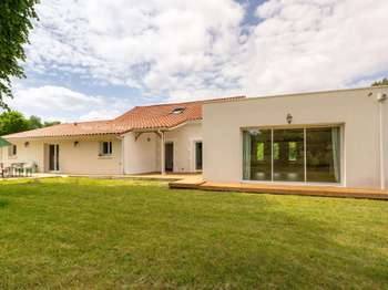 Maison 7 pièces 193 m² · à Parentis-en-Born · 193 m² · 499 000 €
