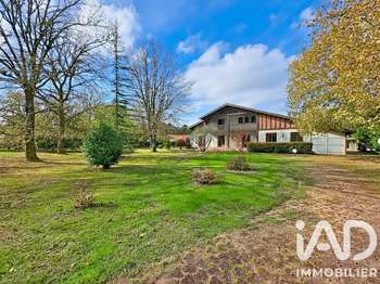 Vente maison 9 pièces