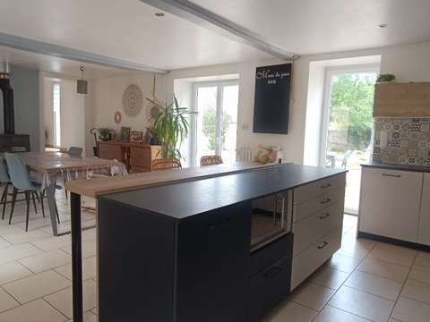 Vente maison 6 pièces Parné-sur-Roc 53