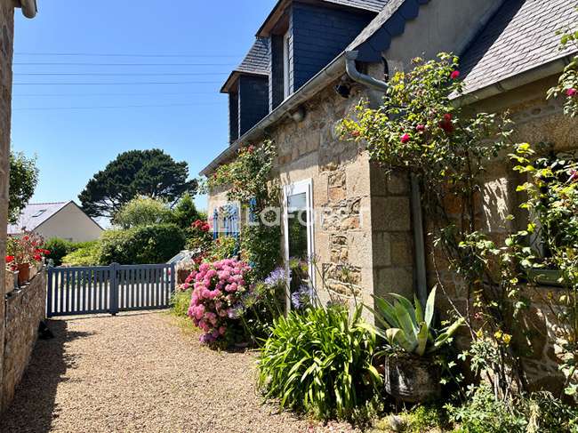 Maison 5 pièces 107 m² · à Penvénan · 107 m² · 556 500 €
