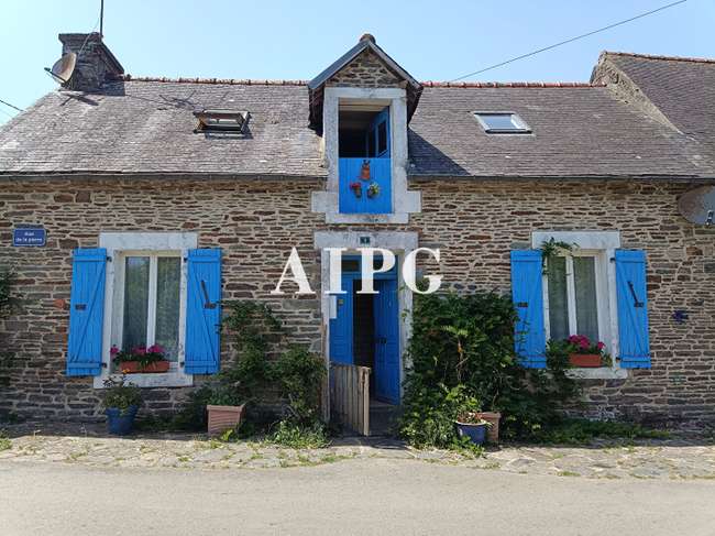 Maison 4 pièces 90 m² · à Bon Repos sur Blavet · 90 m² · 80 500 €