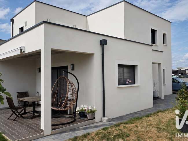 Maison 7 pièces 154 m² · à Perrigny-lès-Dijon · 154 m² · 449 000 €