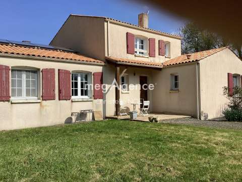 Vente maison 7 pièces Petosse 85