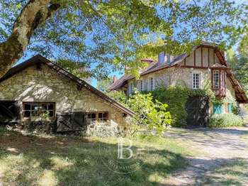 Vente Maison 8 chambresPeyrieu