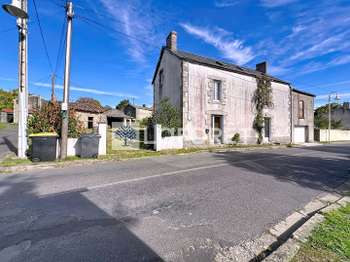 Vente maison 8 pièces Pierrefitte 79
