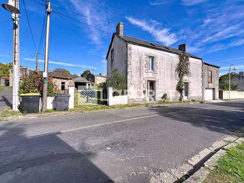 Vente maison 8 pièces Pierrefitte 79