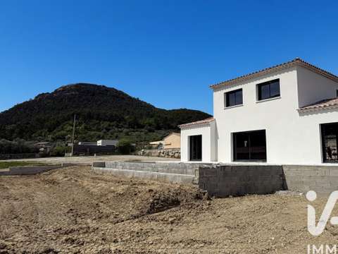 Vente maison 4 pièces Pierrelongue 26