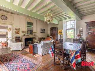 Vente maison 8 pièces